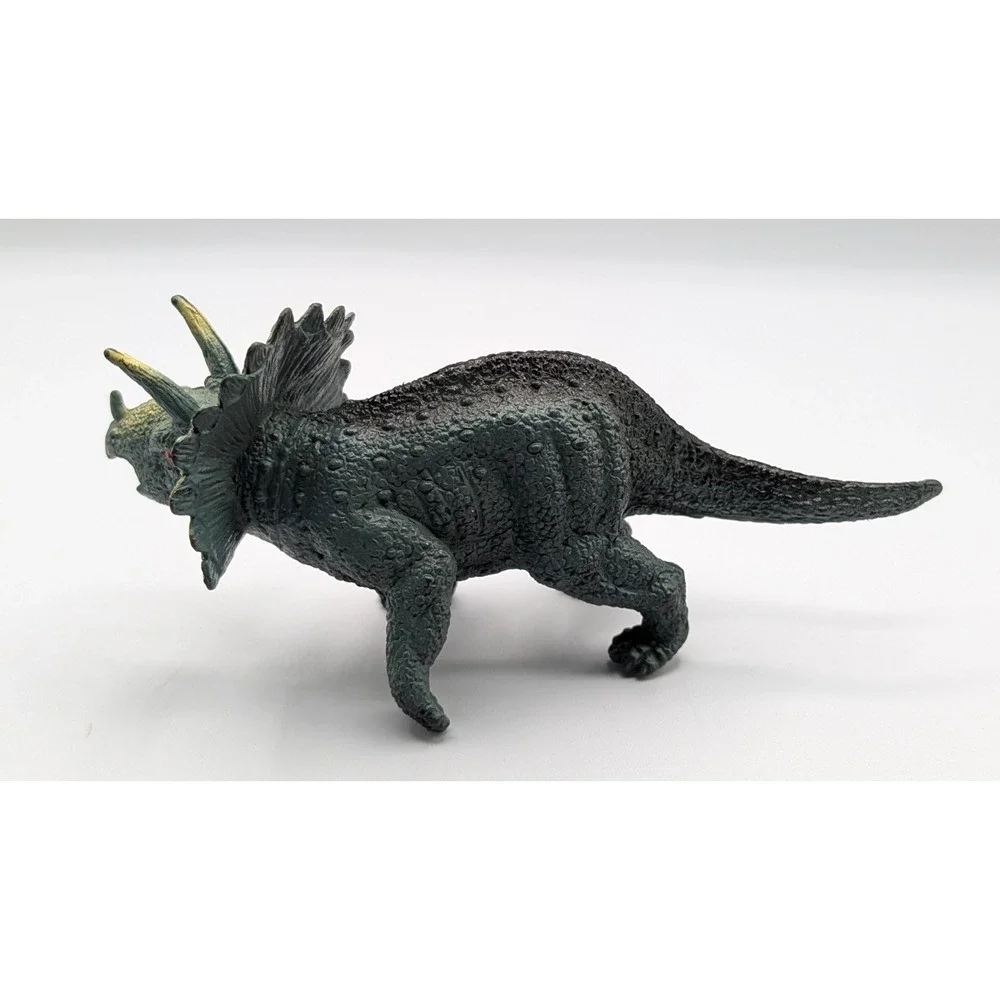 N/A lot dinosaur